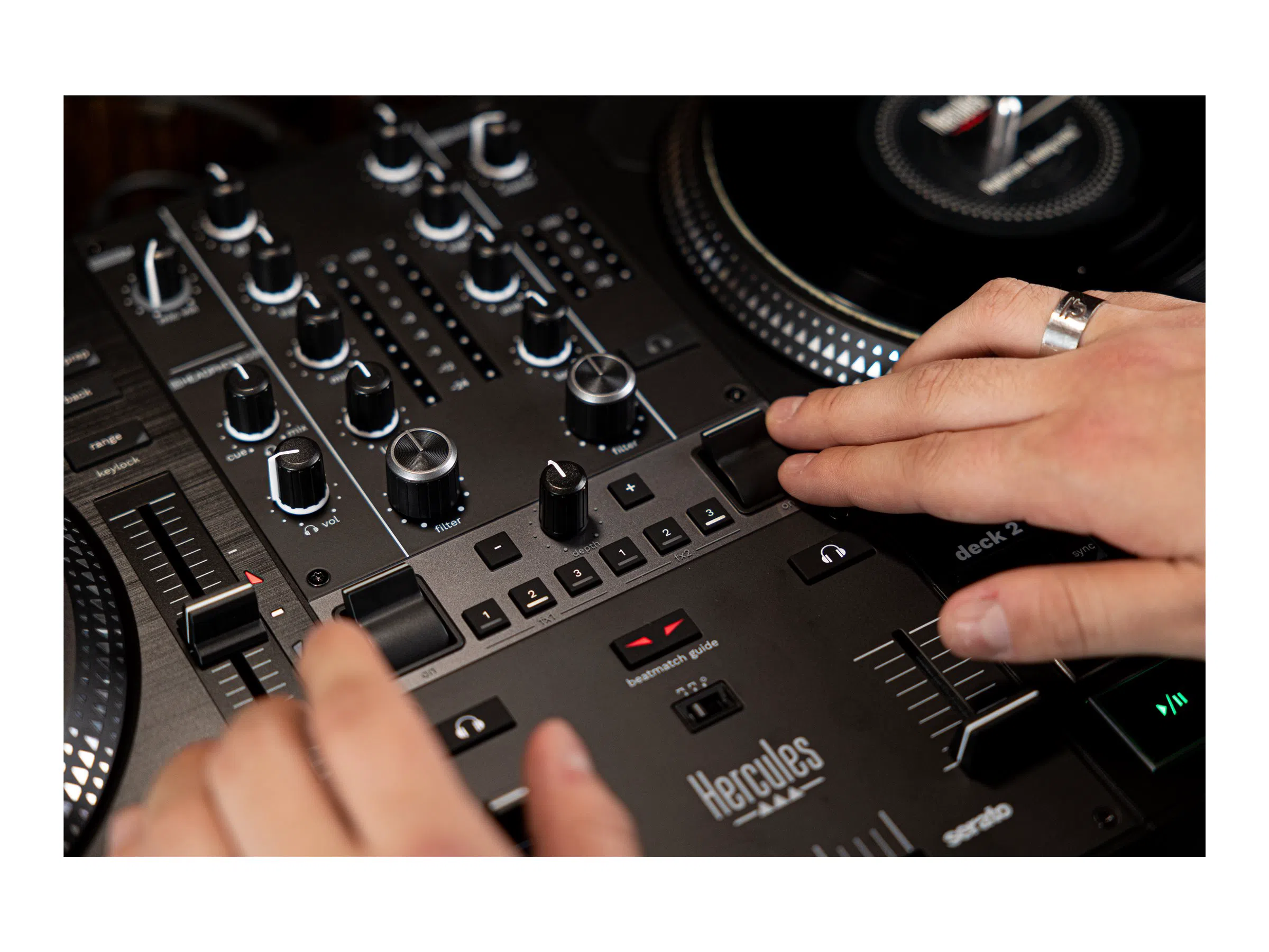 Hercules | DJControl Impulse T7 | USB connectivity